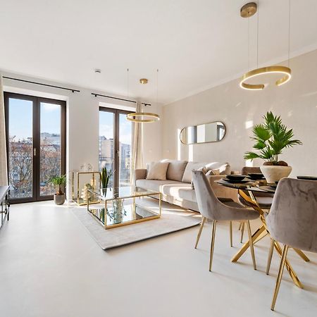 Stuttgart Lux Living - Stilvolles Wohnen Im Zentrum Estugarda Quarto foto