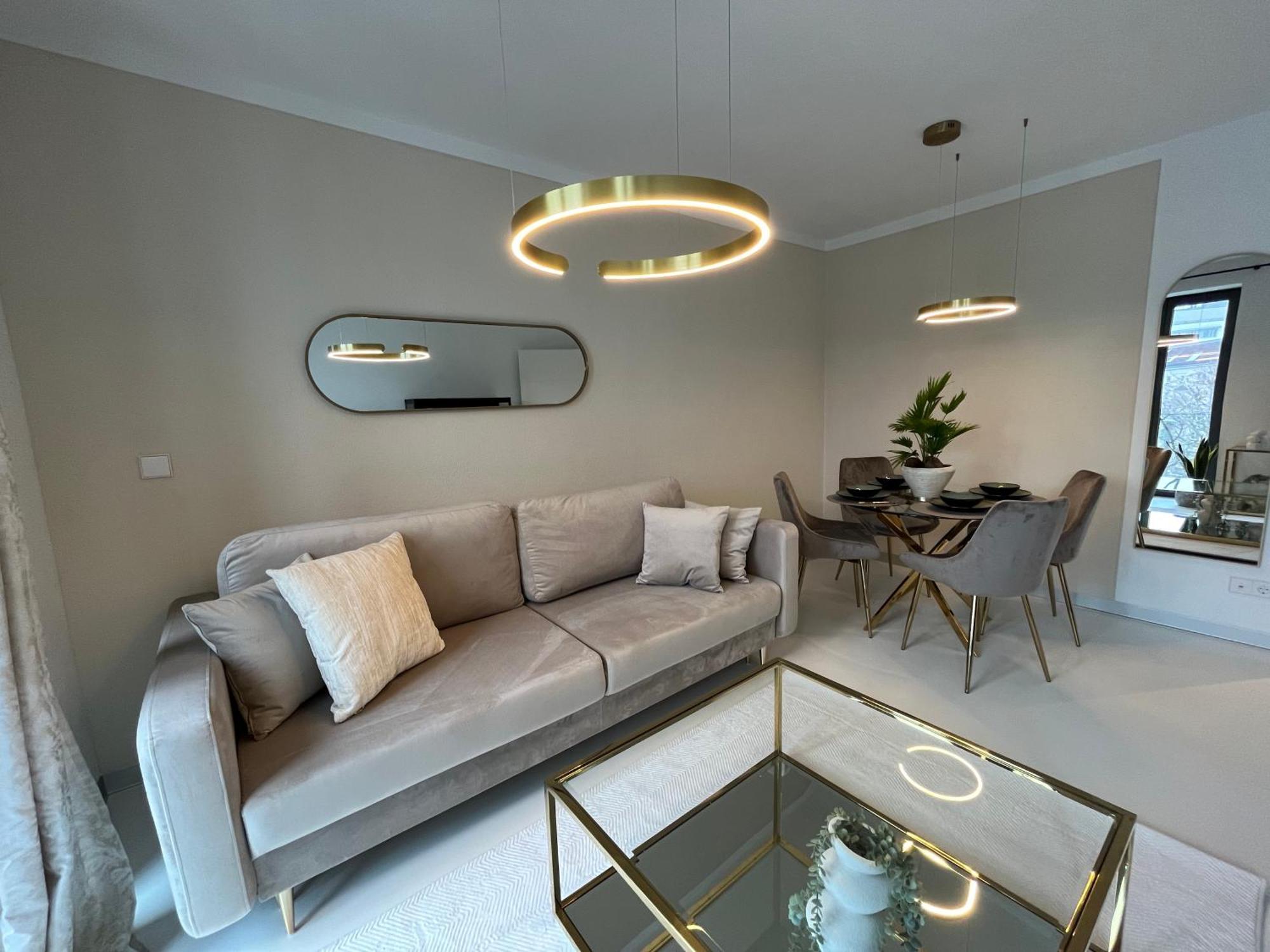Stuttgart Lux Living - Stilvolles Wohnen Im Zentrum Estugarda Quarto foto