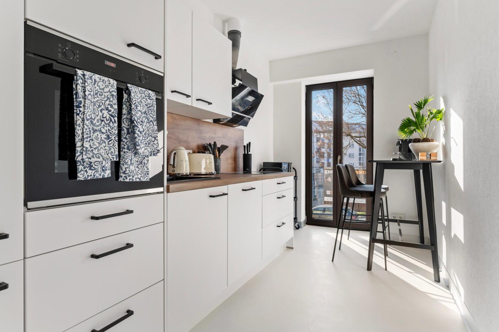 Stuttgart Lux Living - Stilvolles Wohnen Im Zentrum Estugarda Exterior foto