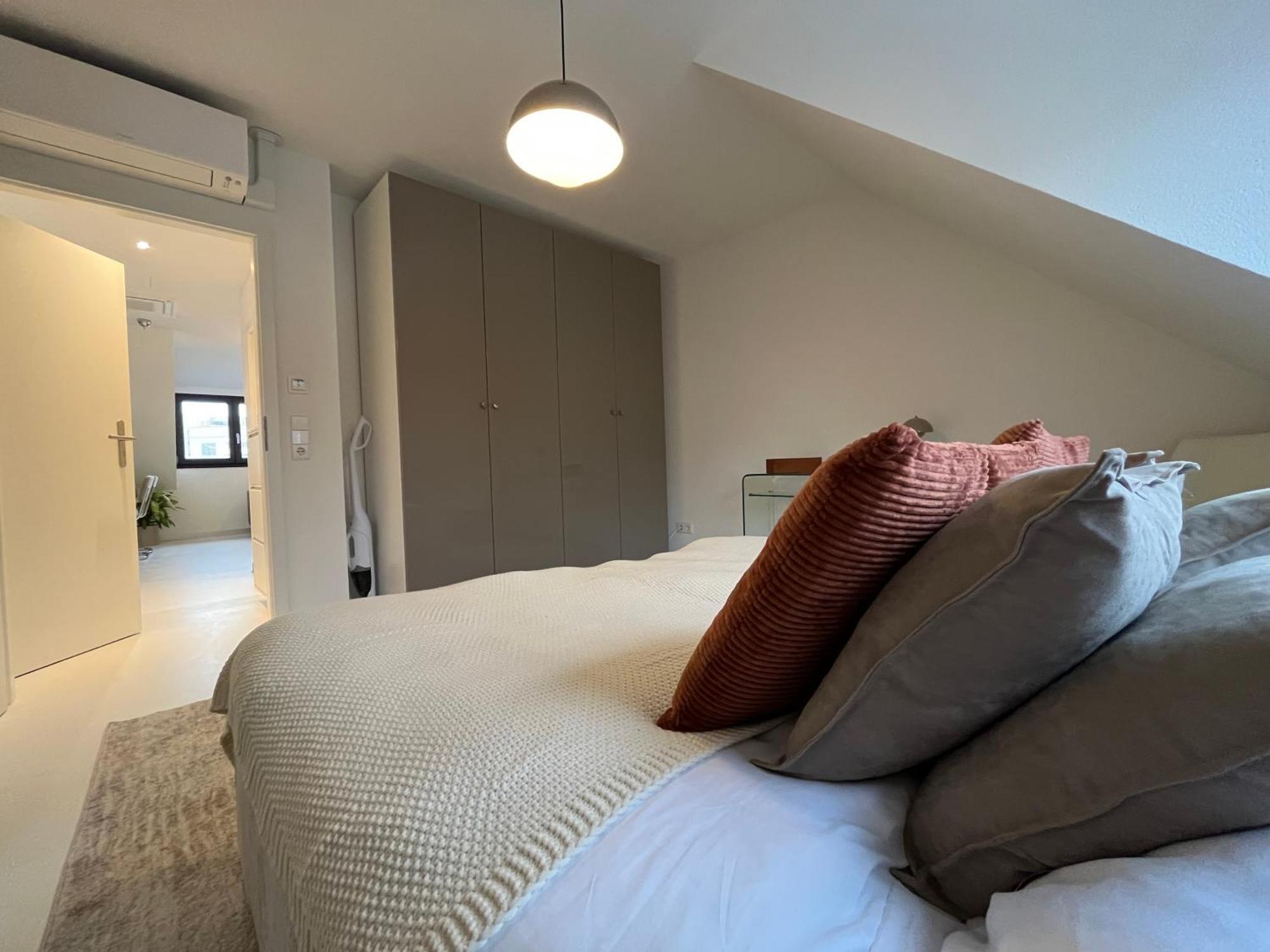 Stuttgart Lux Living - Stilvolles Wohnen Im Zentrum Estugarda Quarto foto