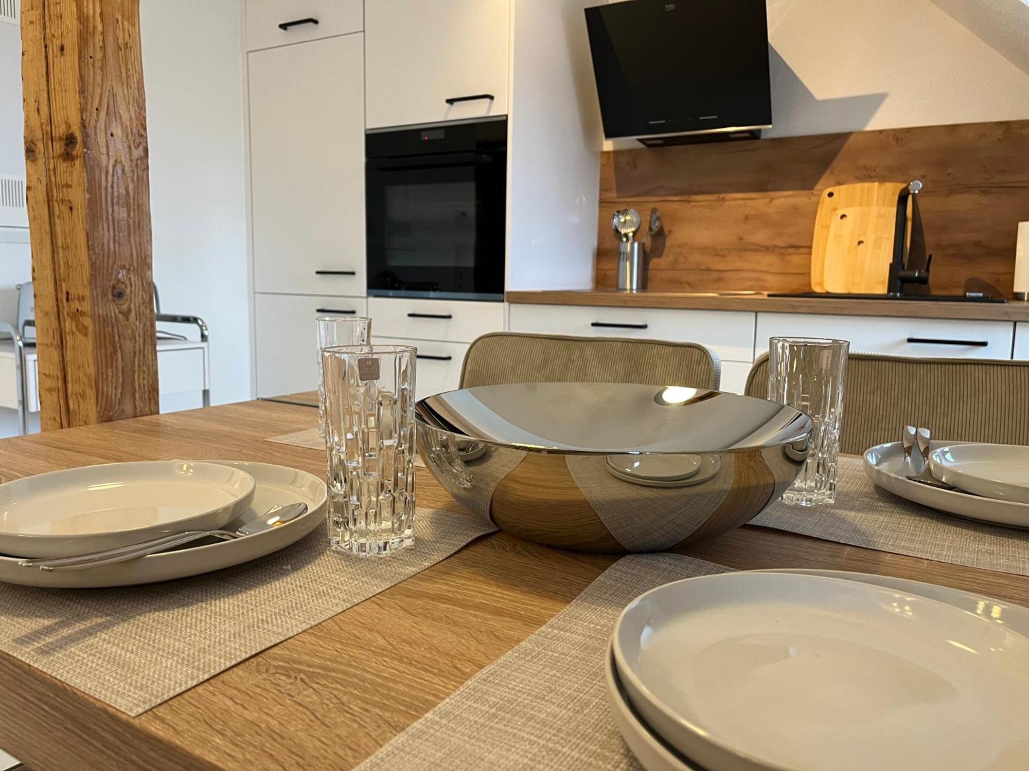 Stuttgart Lux Living - Stilvolles Wohnen Im Zentrum Estugarda Quarto foto