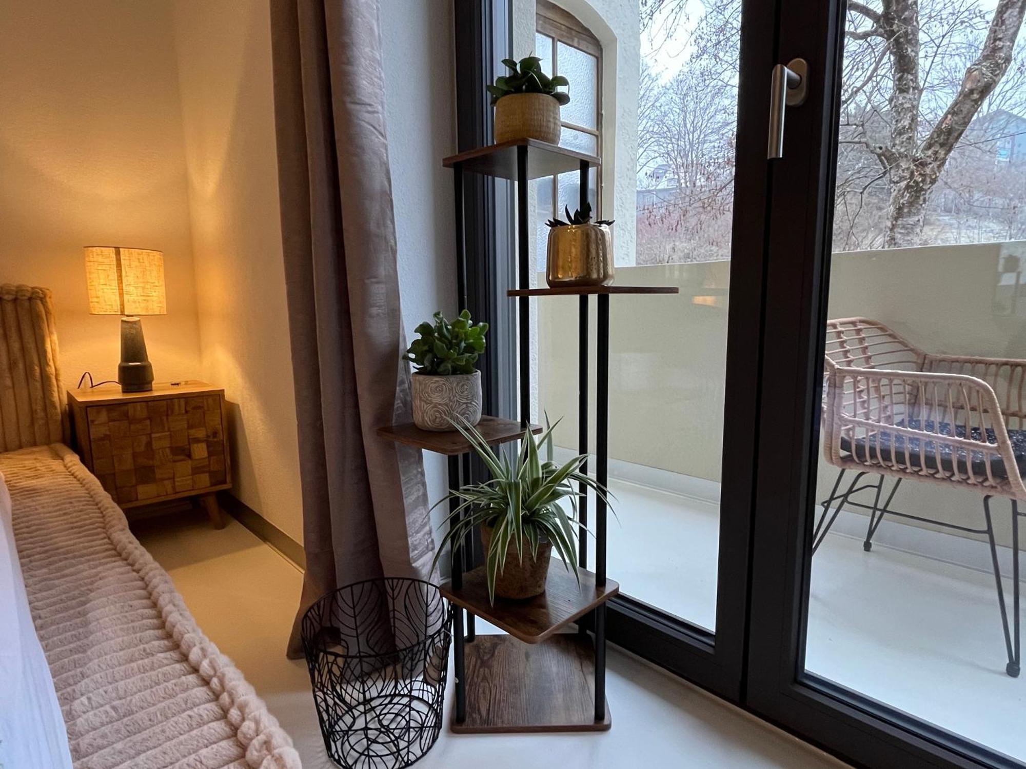 Stuttgart Lux Living - Stilvolles Wohnen Im Zentrum Estugarda Quarto foto