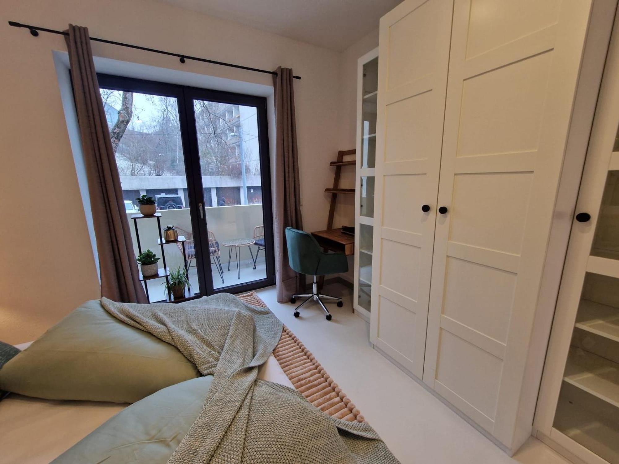 Stuttgart Lux Living - Stilvolles Wohnen Im Zentrum Estugarda Quarto foto