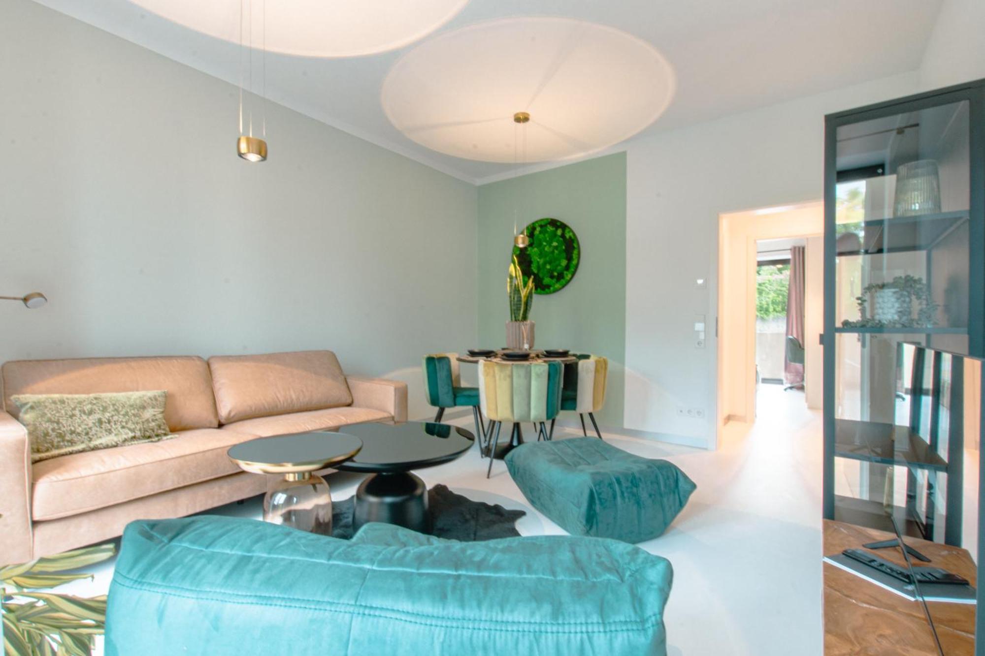 Stuttgart Lux Living - Stilvolles Wohnen Im Zentrum Estugarda Exterior foto